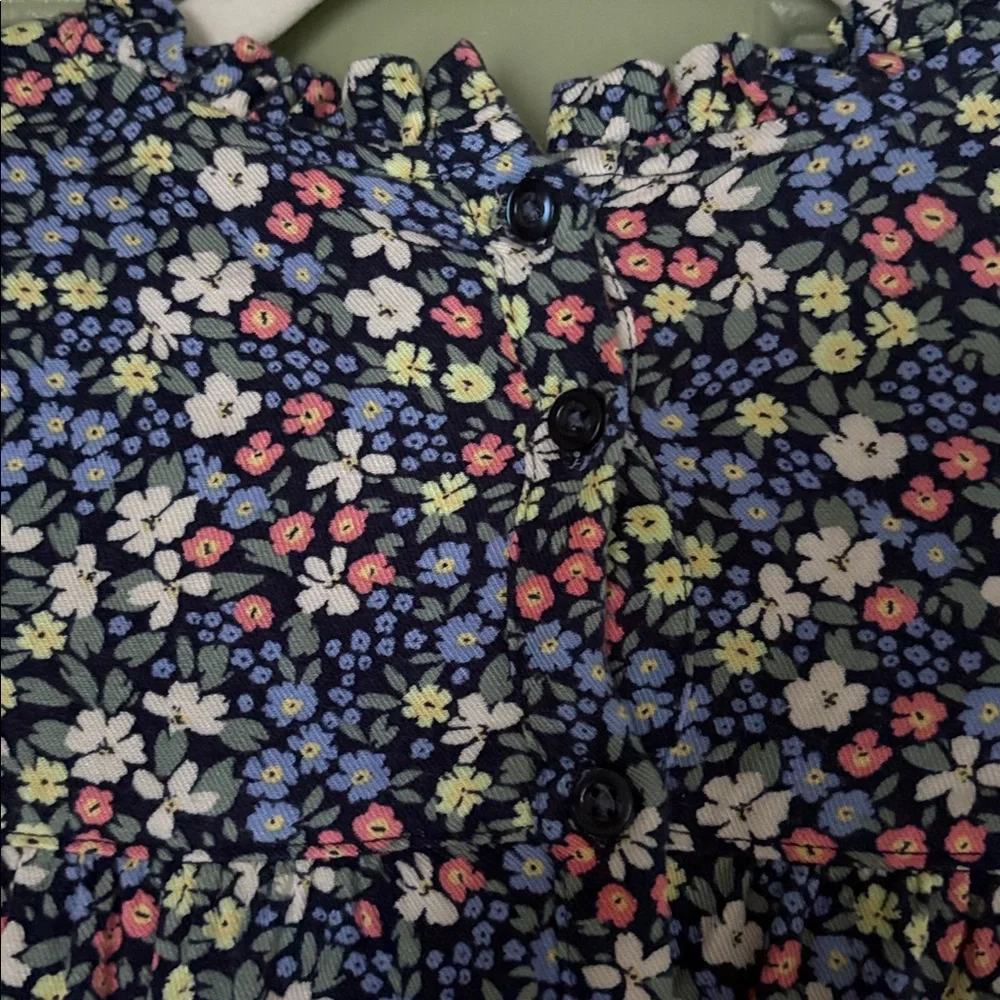 GAP vibrant floral
